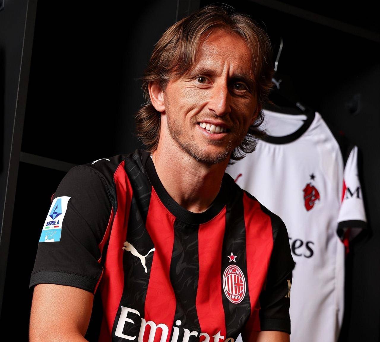 欧文突破防守创造杀伤，制造罚球