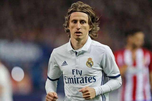 穆帅：对阵葡乙球队时球员态度不端正，中场休息我想换9个人